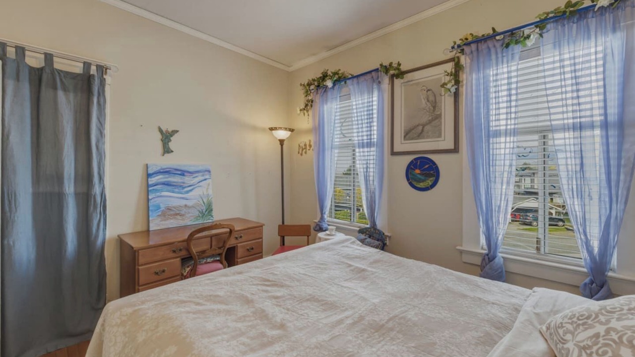Photo of Bedroom in Lower Lonsdale