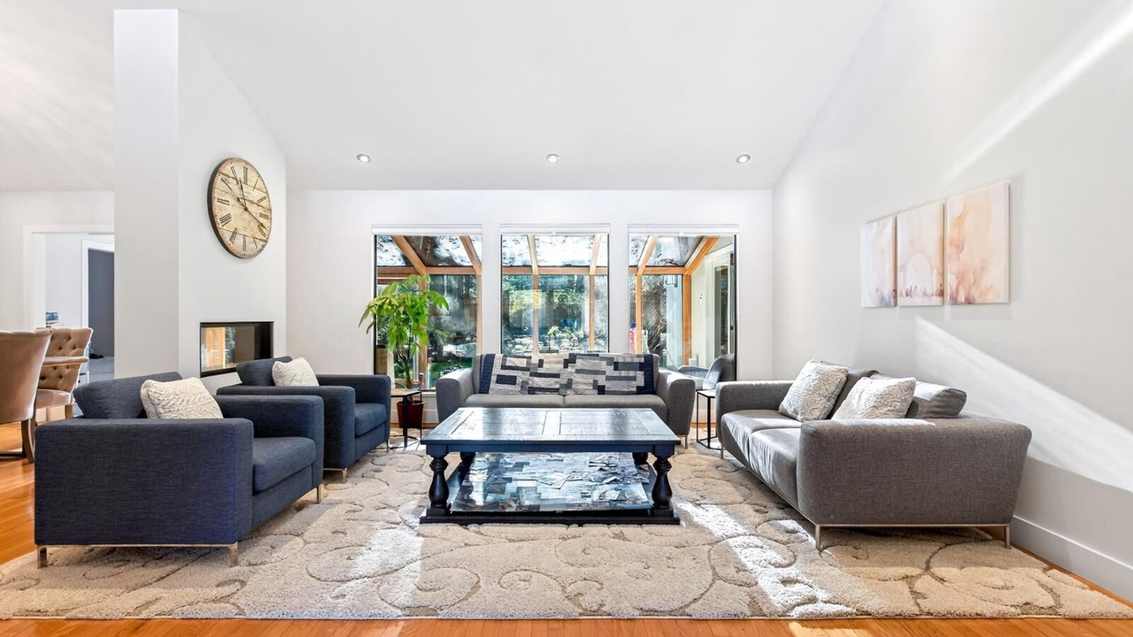 Photo of Livingroom in Surrey