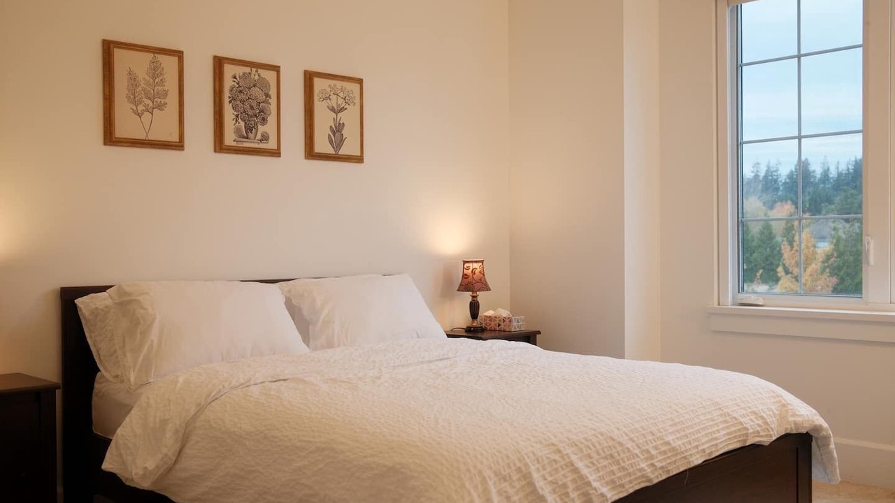 Photo of Bedroom in Langley