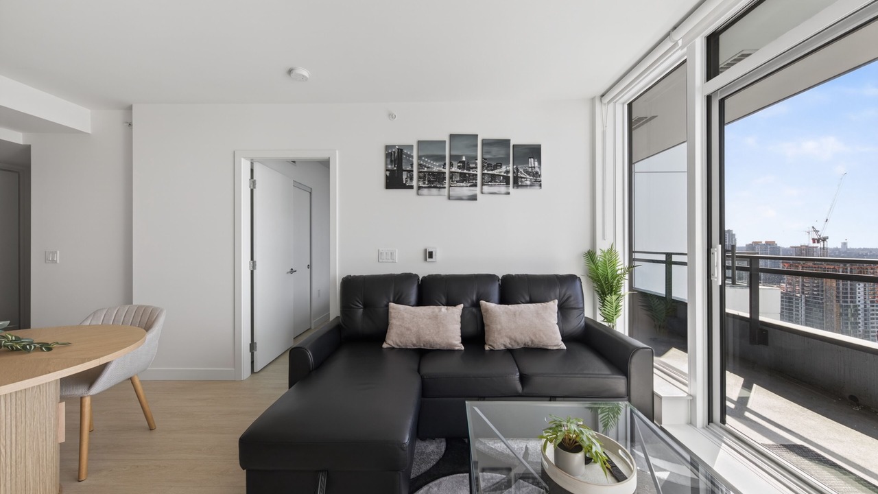 Photo of Livingroom in Surrey
