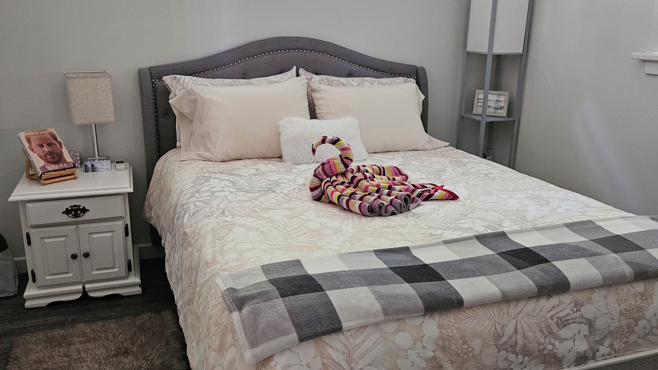 Photo of Bedroom in West Sechelt