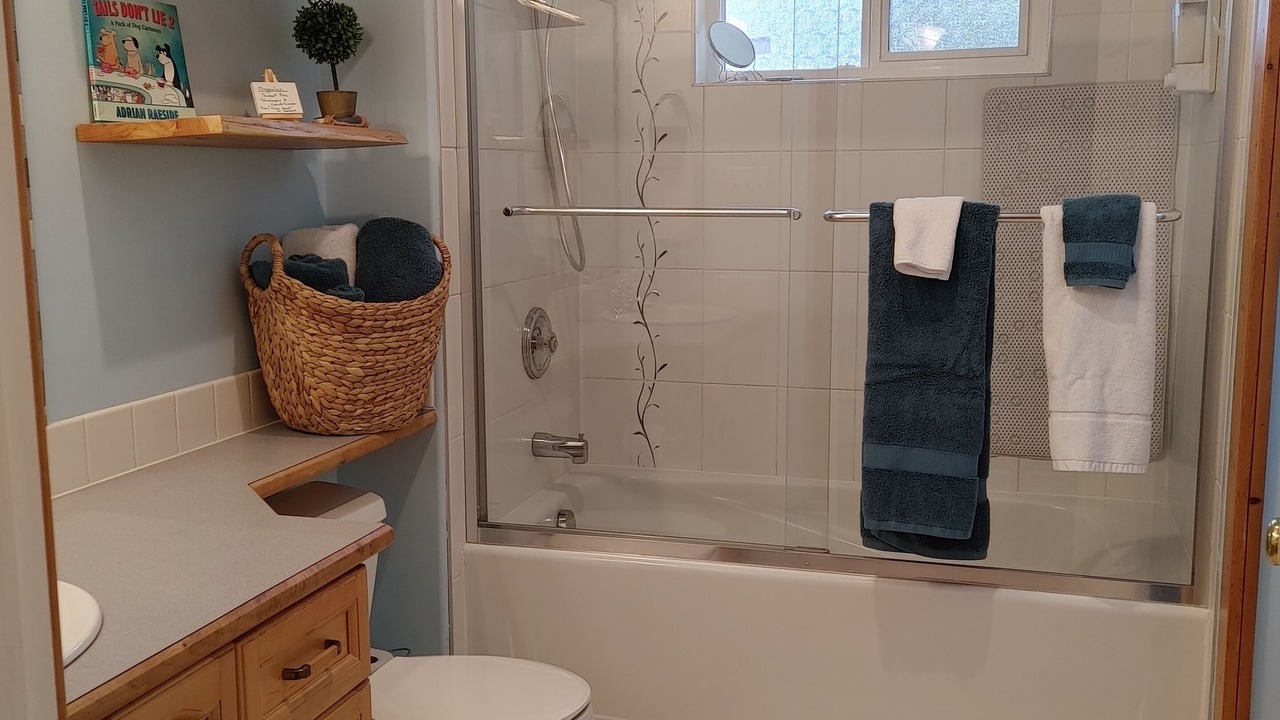 Photo of Bathroom in West Sechelt
