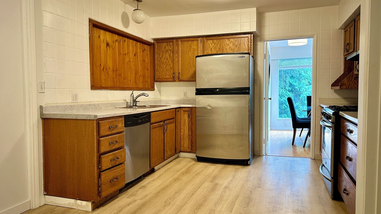 Photo of Kitchen in West Vancouver