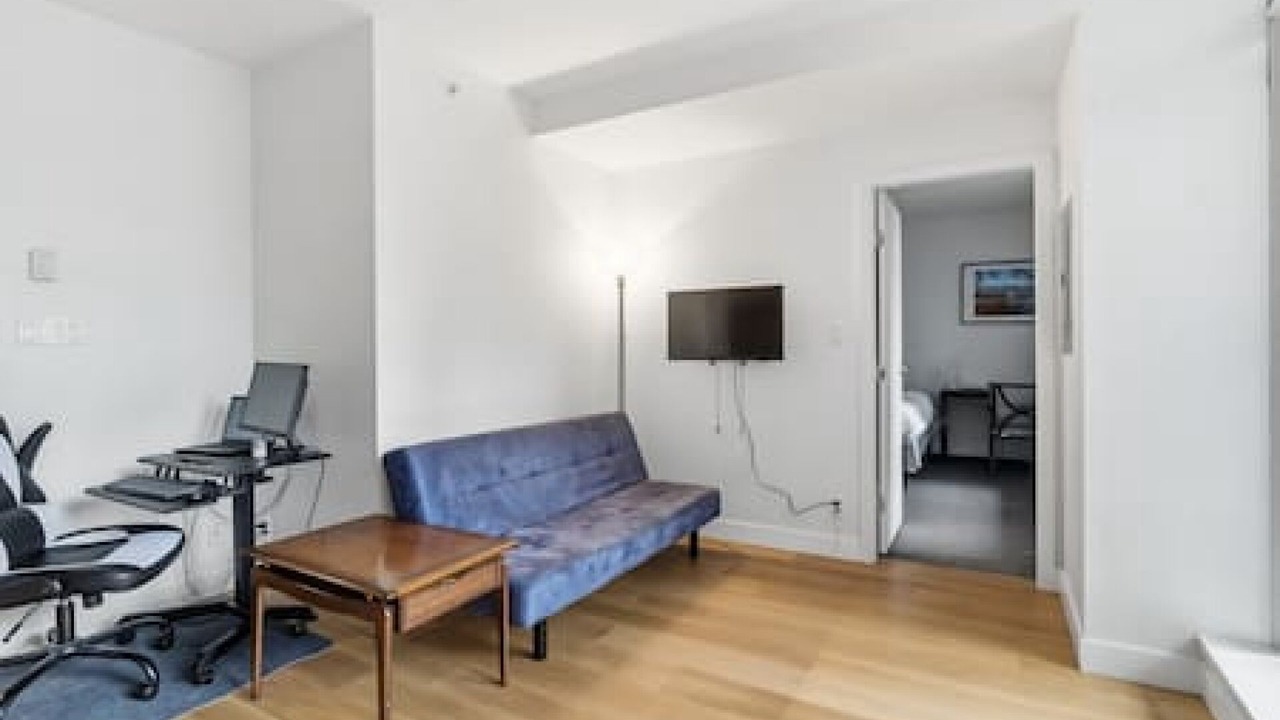 Photo of Livingroom in Mount Pleasant