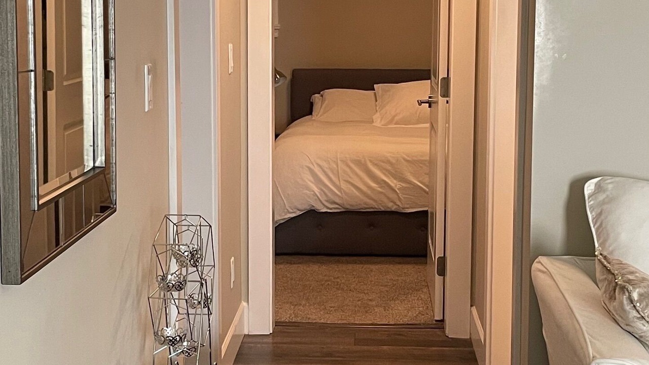 Photo of Bedroom in Central Lonsdale