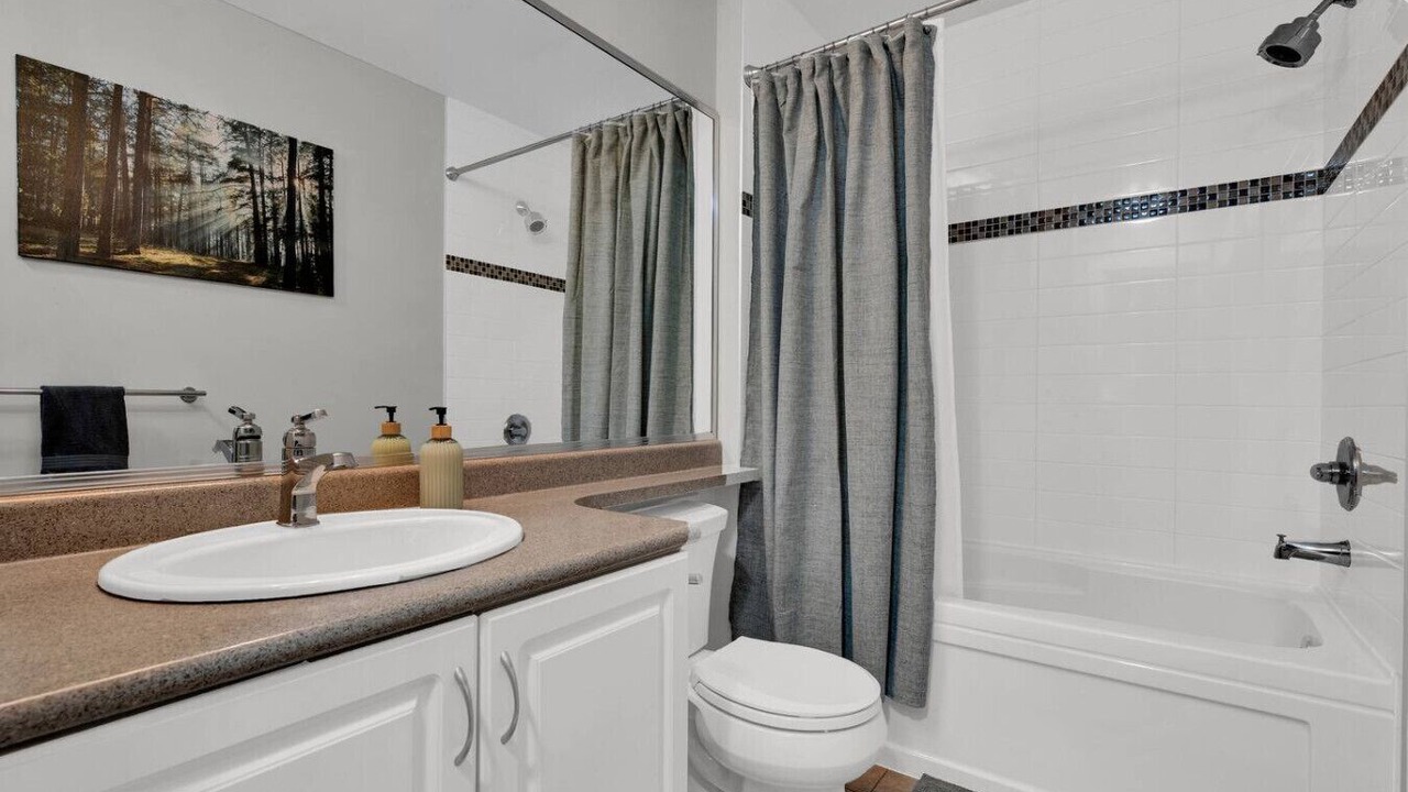 Photo of Bathroom in Upper Lonsdale