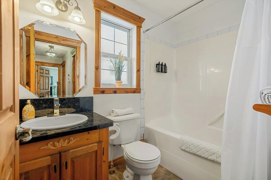 Photo of Bathroom in Sylvan Lake