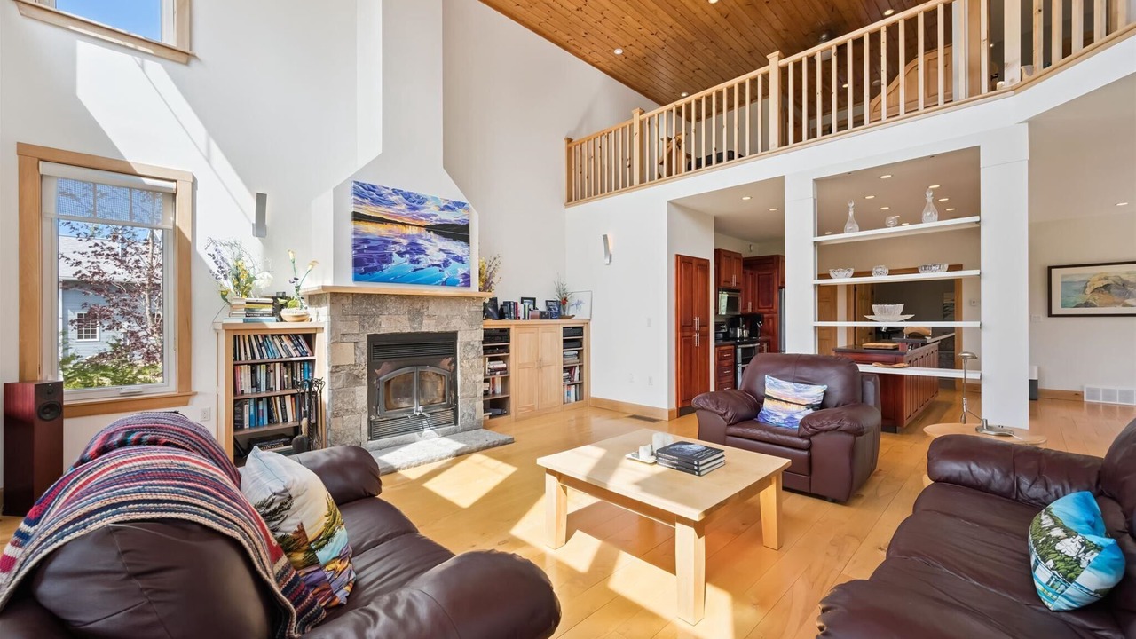 Photo of Livingroom in South Bruce Peninsula