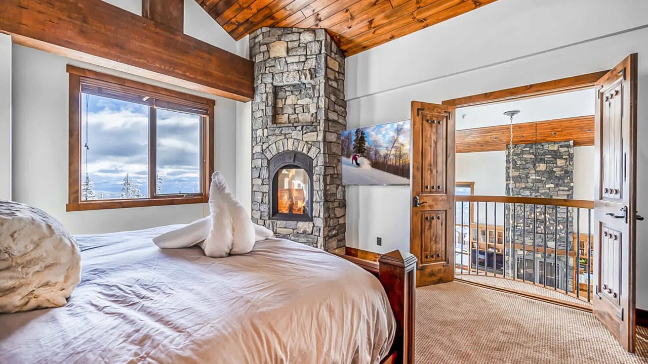 Photo of Bedroom in Big White Ski Resort