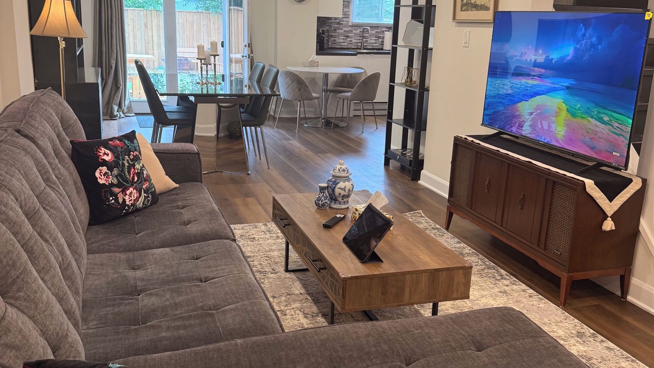 Photo of Livingroom in Aurora