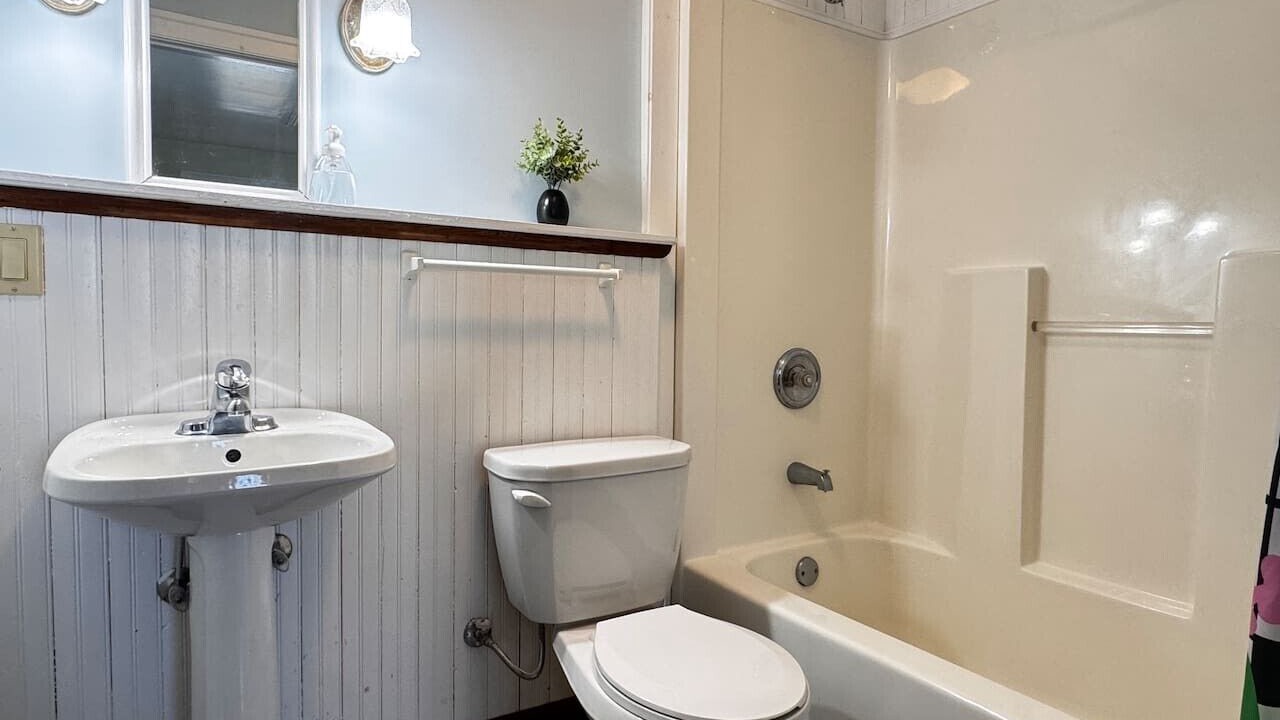 Photo of Bathroom in Baddeck