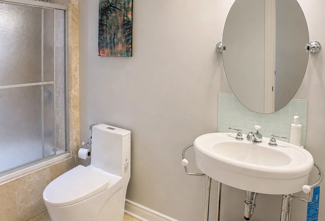 Photo of Bathroom in Bayview Woods - Steeles