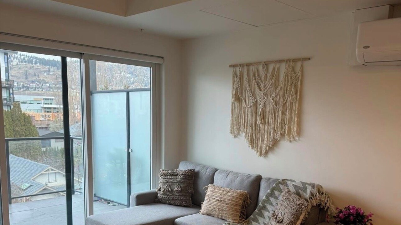 Photo of Livingroom in North End