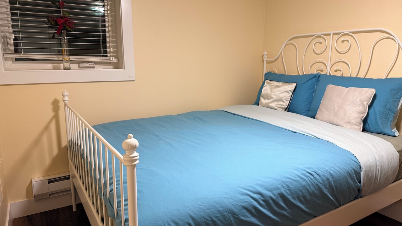 Photo of Bedroom in Dunbar
