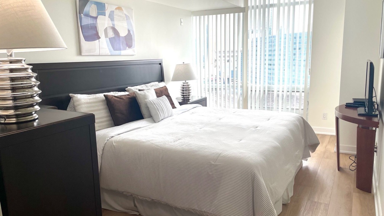 Photo of Bedroom in Toronto Entertainment District