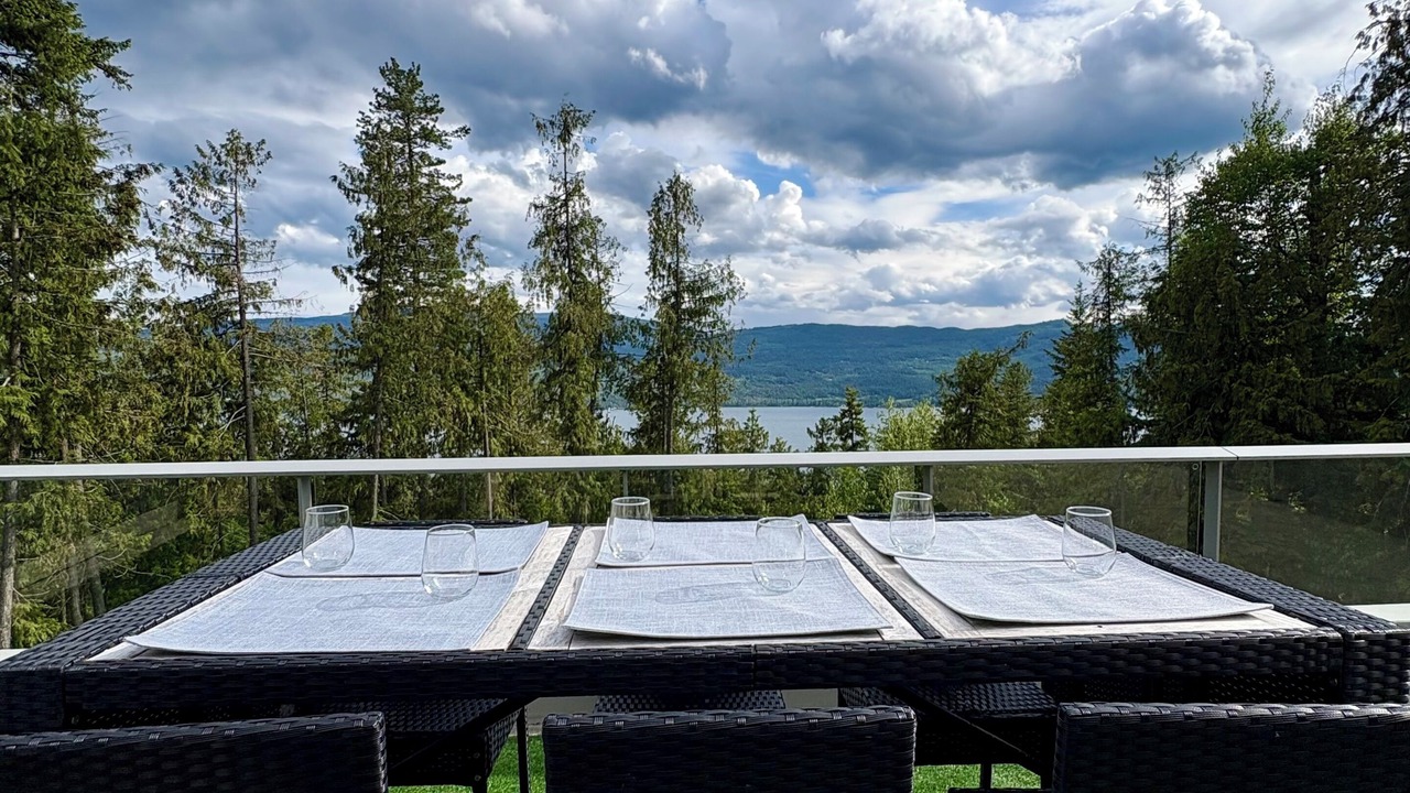 Photo of Outdoor in Anglemont