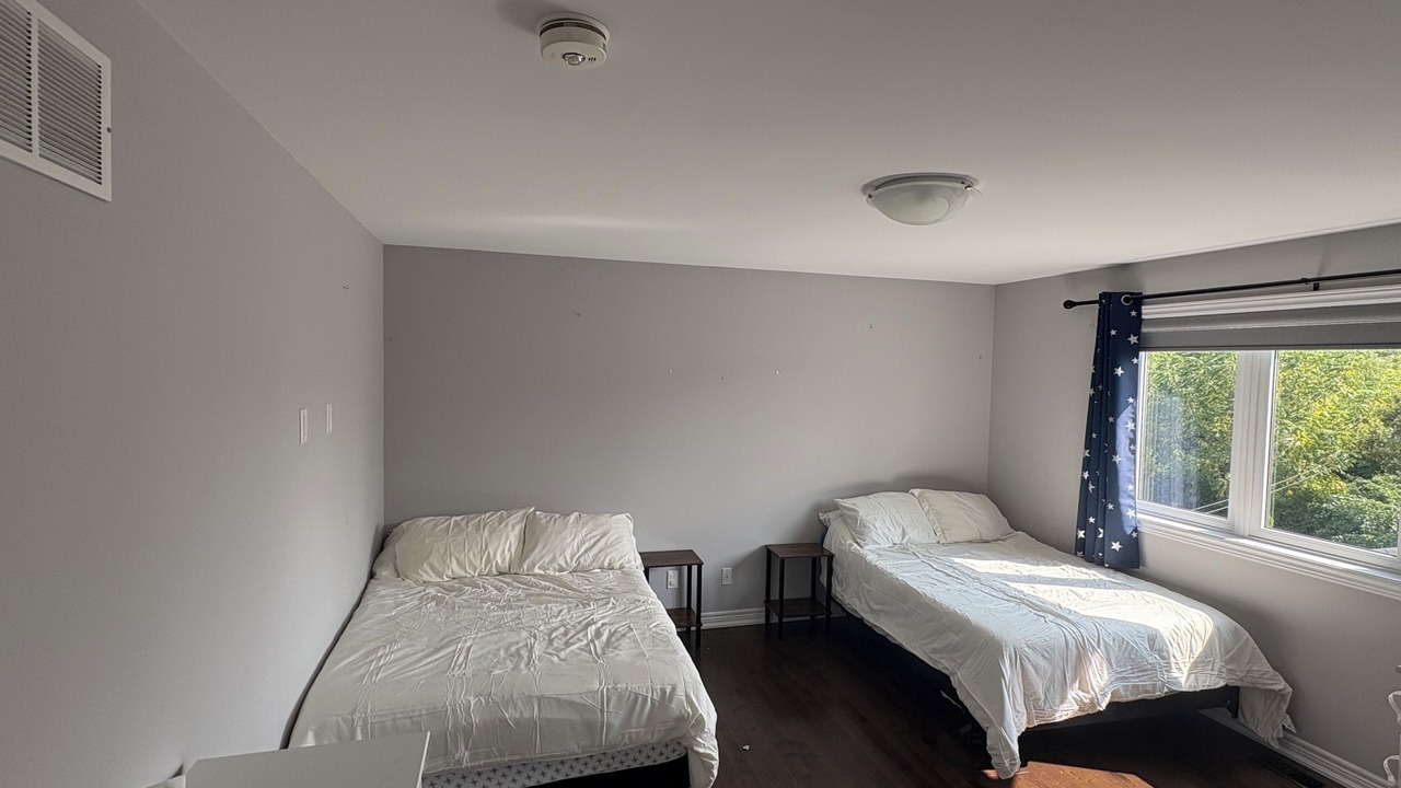 Photo of Bedroom in Rosedale
