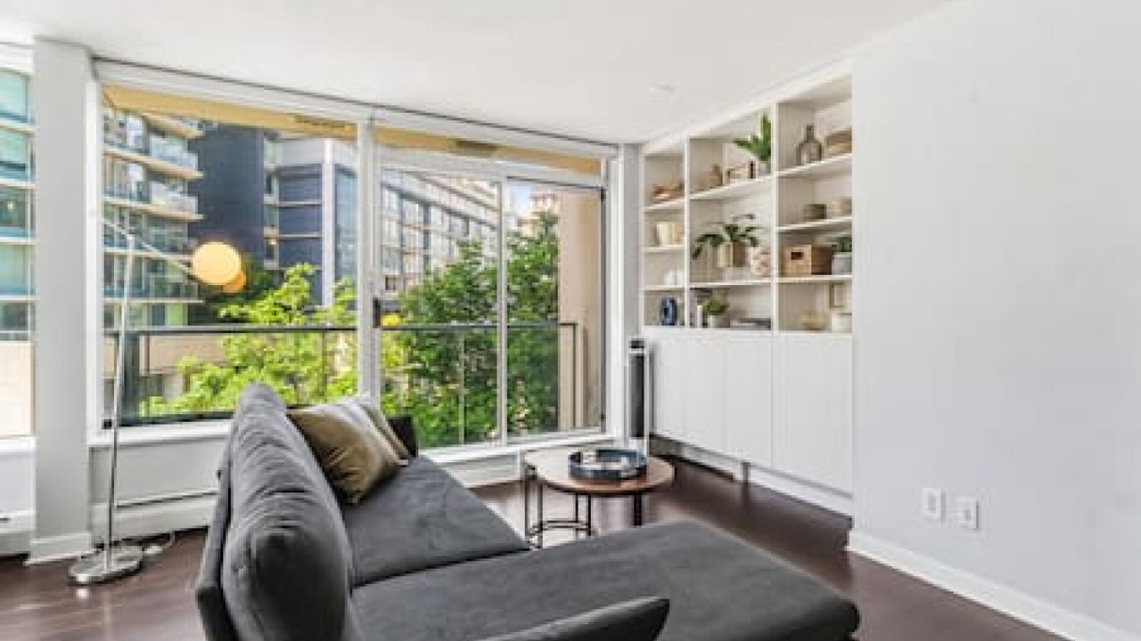Photo of Livingroom in Crosstown