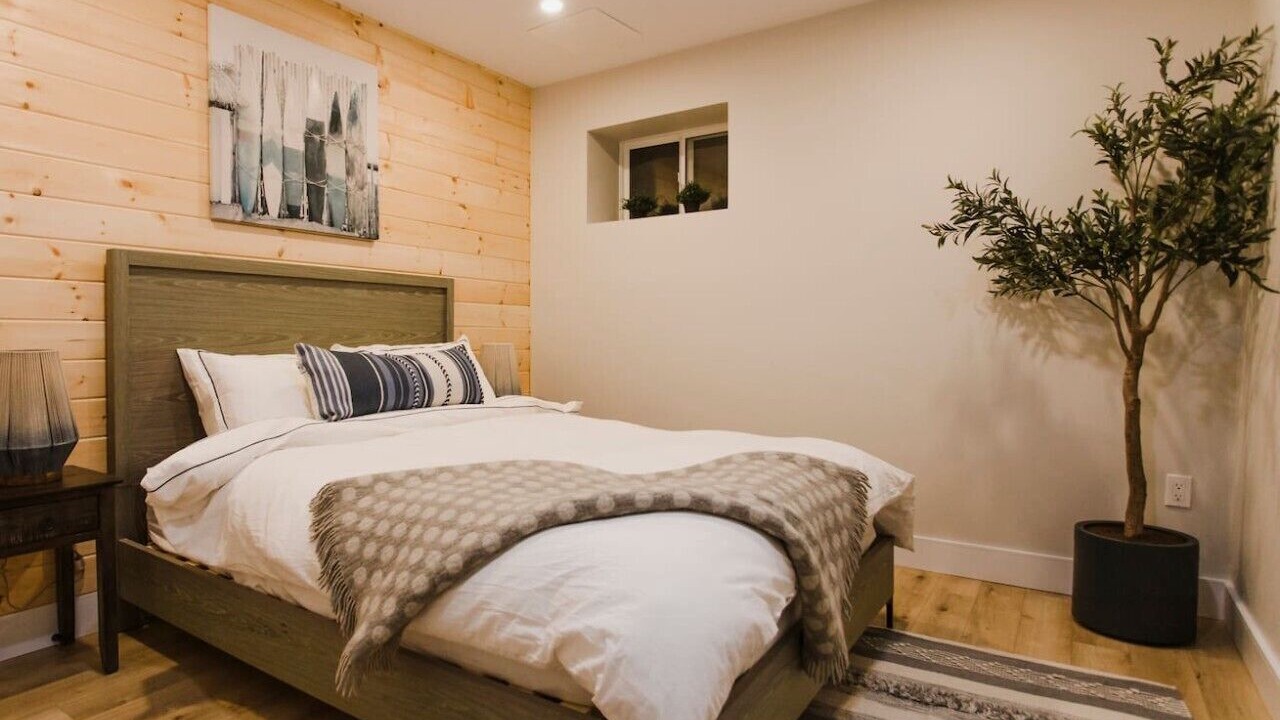 Photo of Bedroom in East Hants