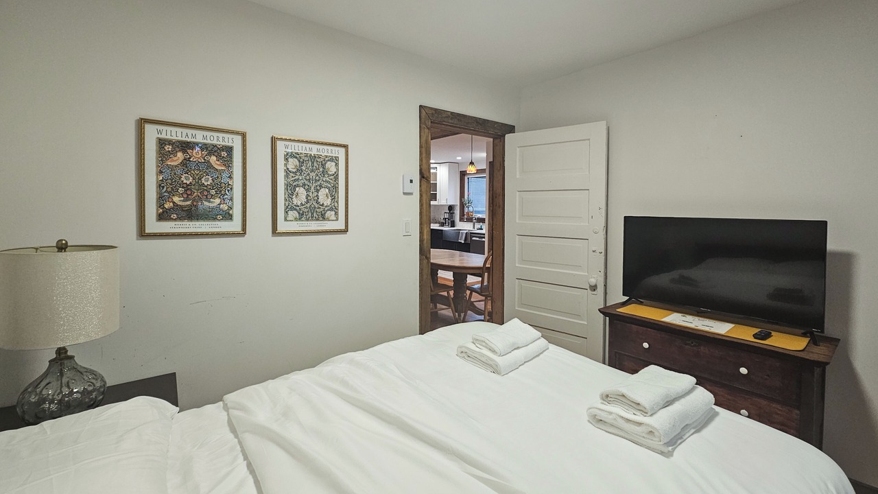 Photo of Bedroom in Downtown Eastside