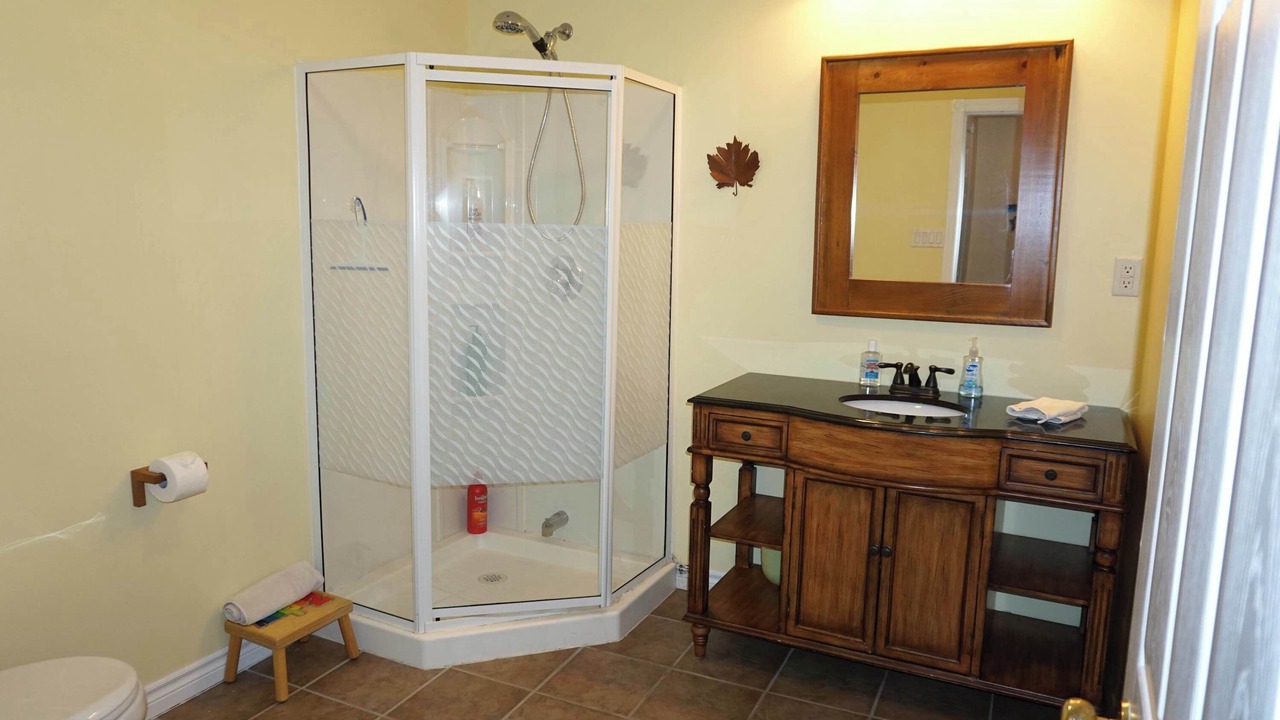 Photo of Bathroom in MacTier
