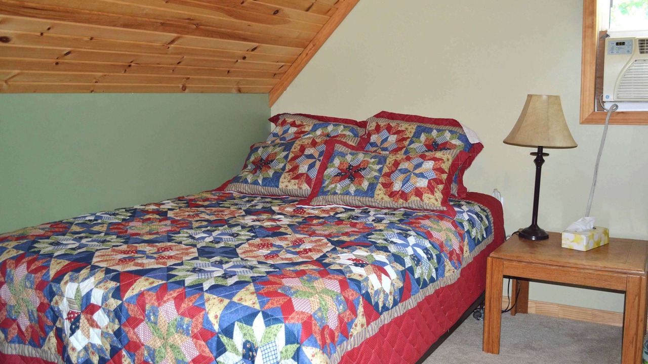 Photo of Bedroom in Burk's Falls
