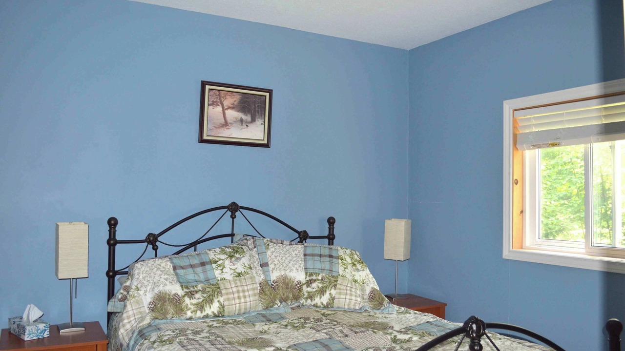 Photo of Bedroom in Burk's Falls