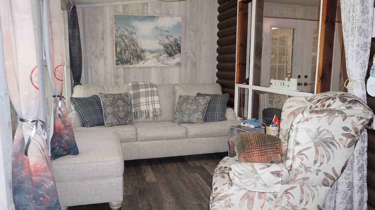 Photo of Livingroom in Huntsville