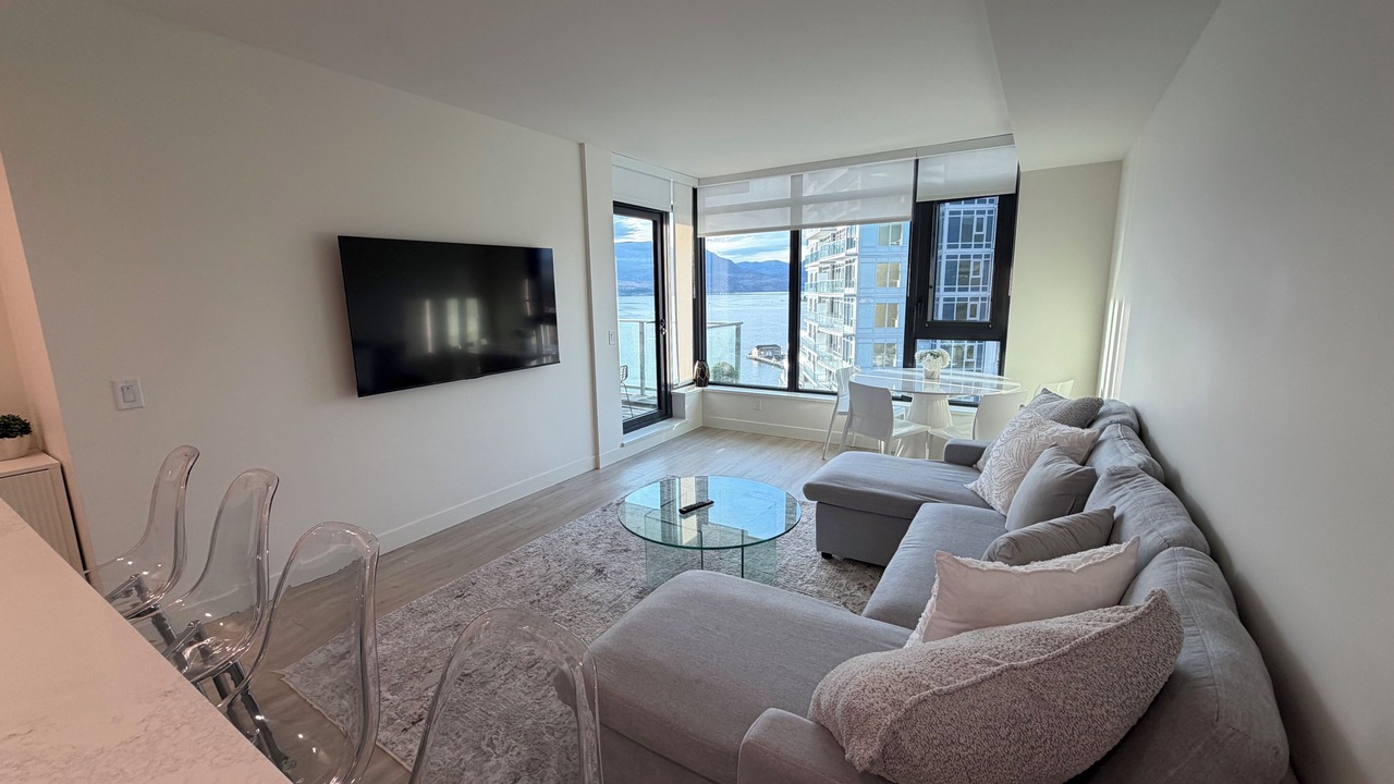 Photo of Livingroom in South Pandosy
