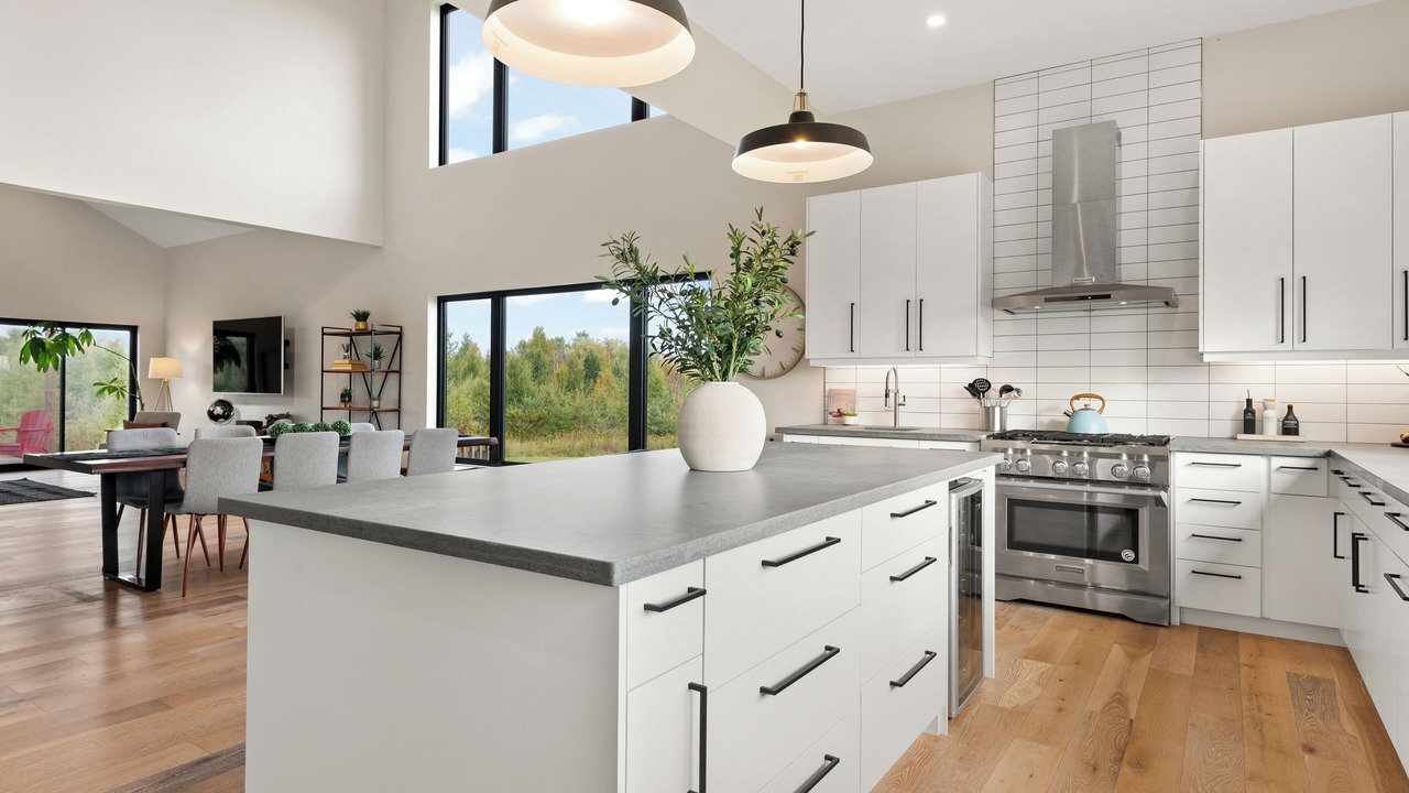 Photo of Kitchen in Mono