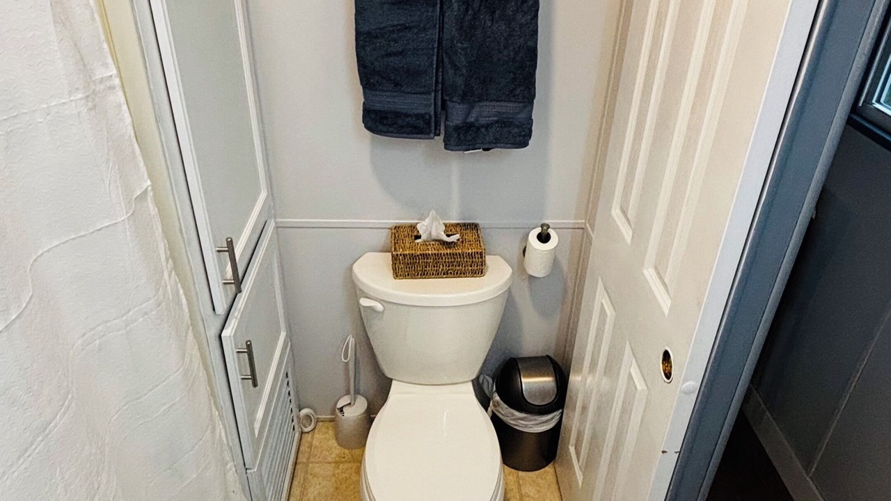 Photo of Bathroom in Lindell Beach