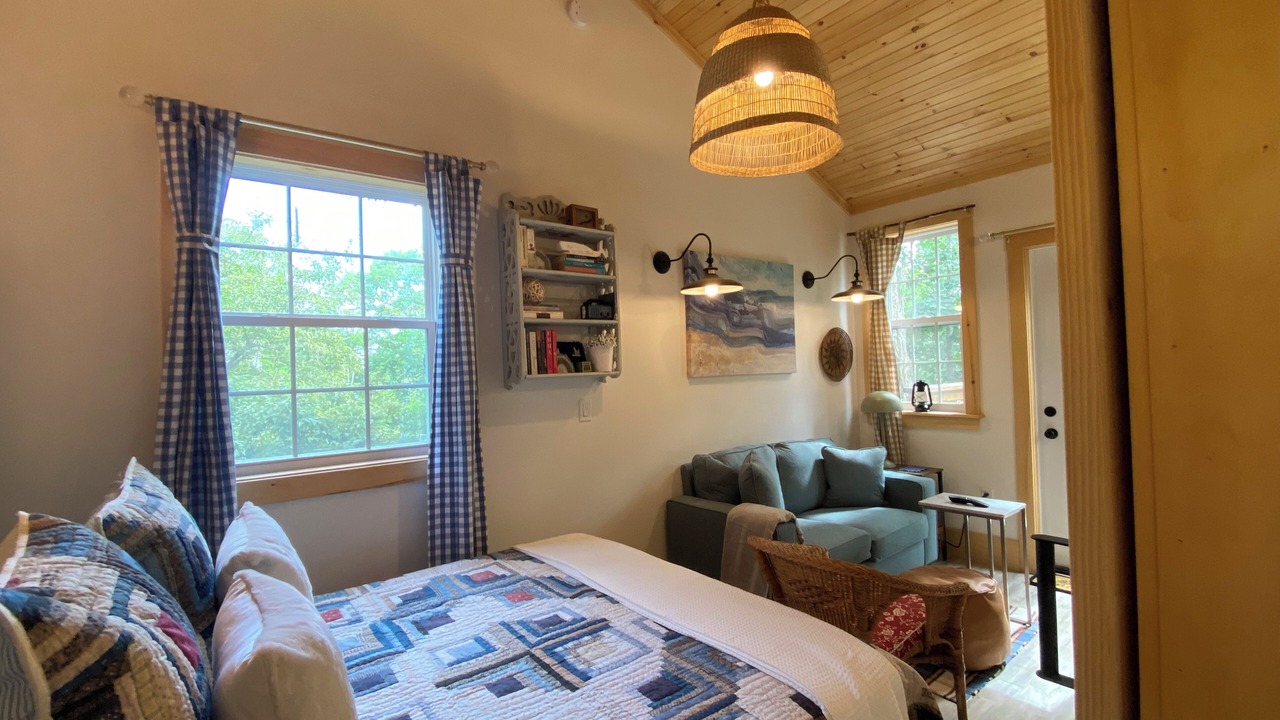 Photo of Bedroom in Shelburne
