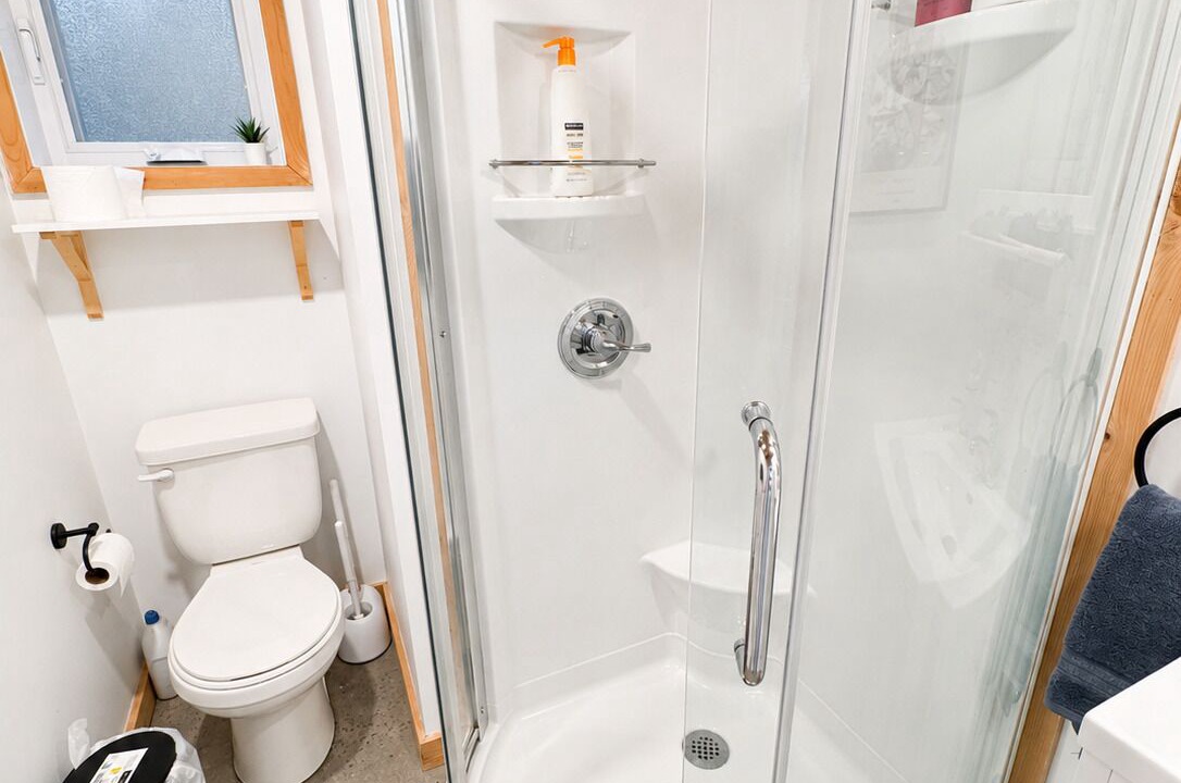 Photo of Bathroom in Sainte-Marguerite-du-Lac-Masson