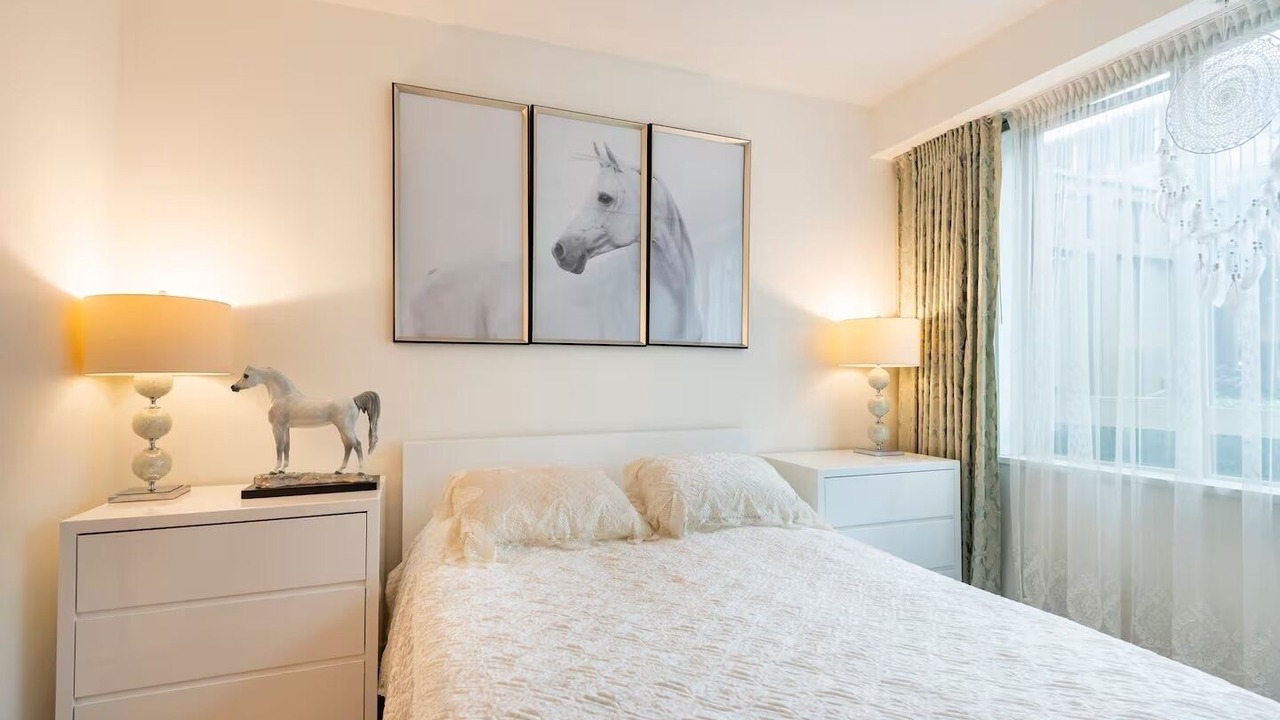 Photo of Bedroom in Central Lonsdale