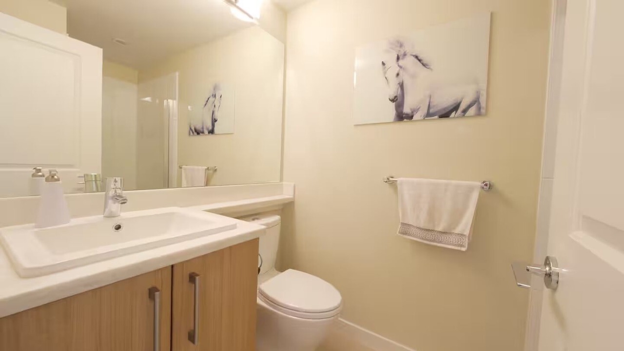 Photo of Bathroom in Central Lonsdale