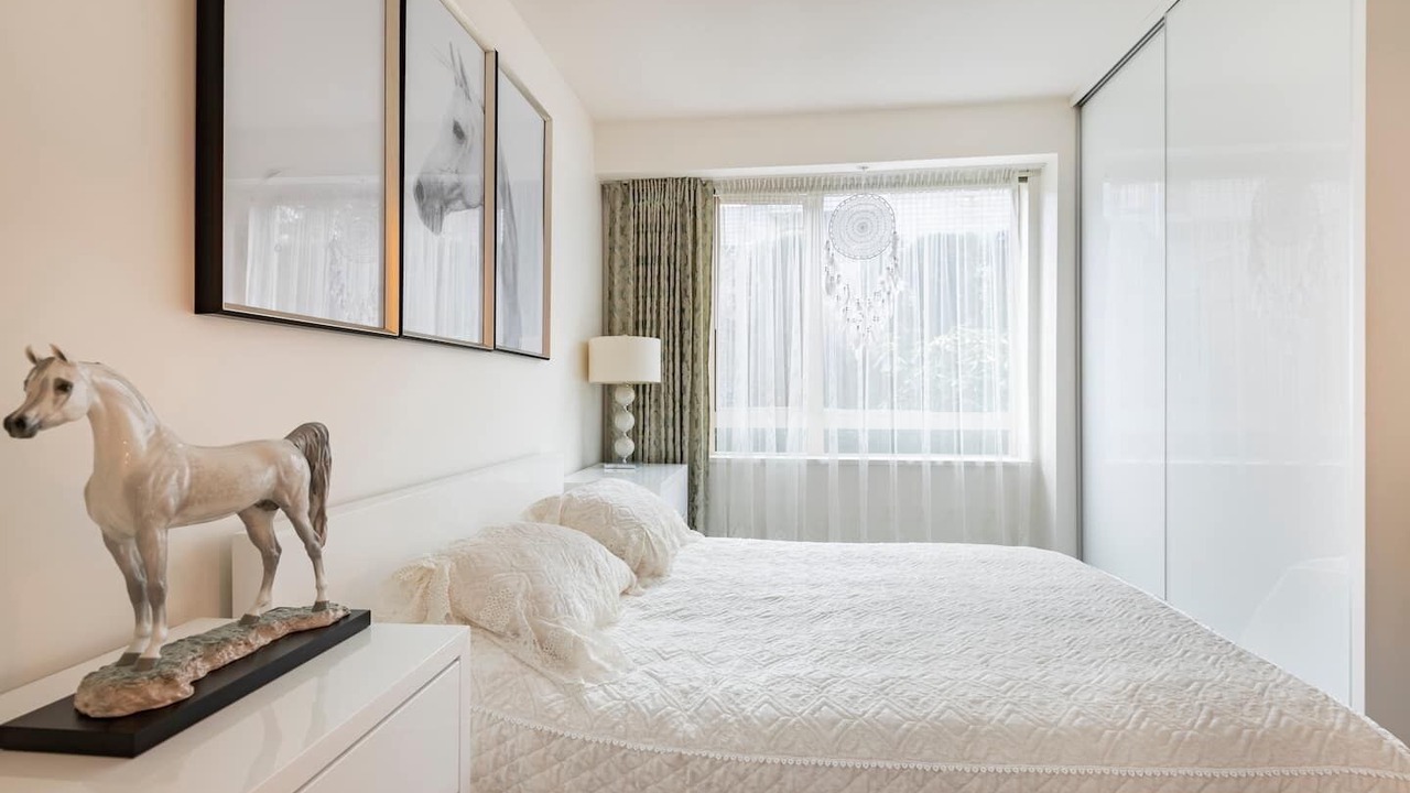 Photo of Bedroom in Central Lonsdale