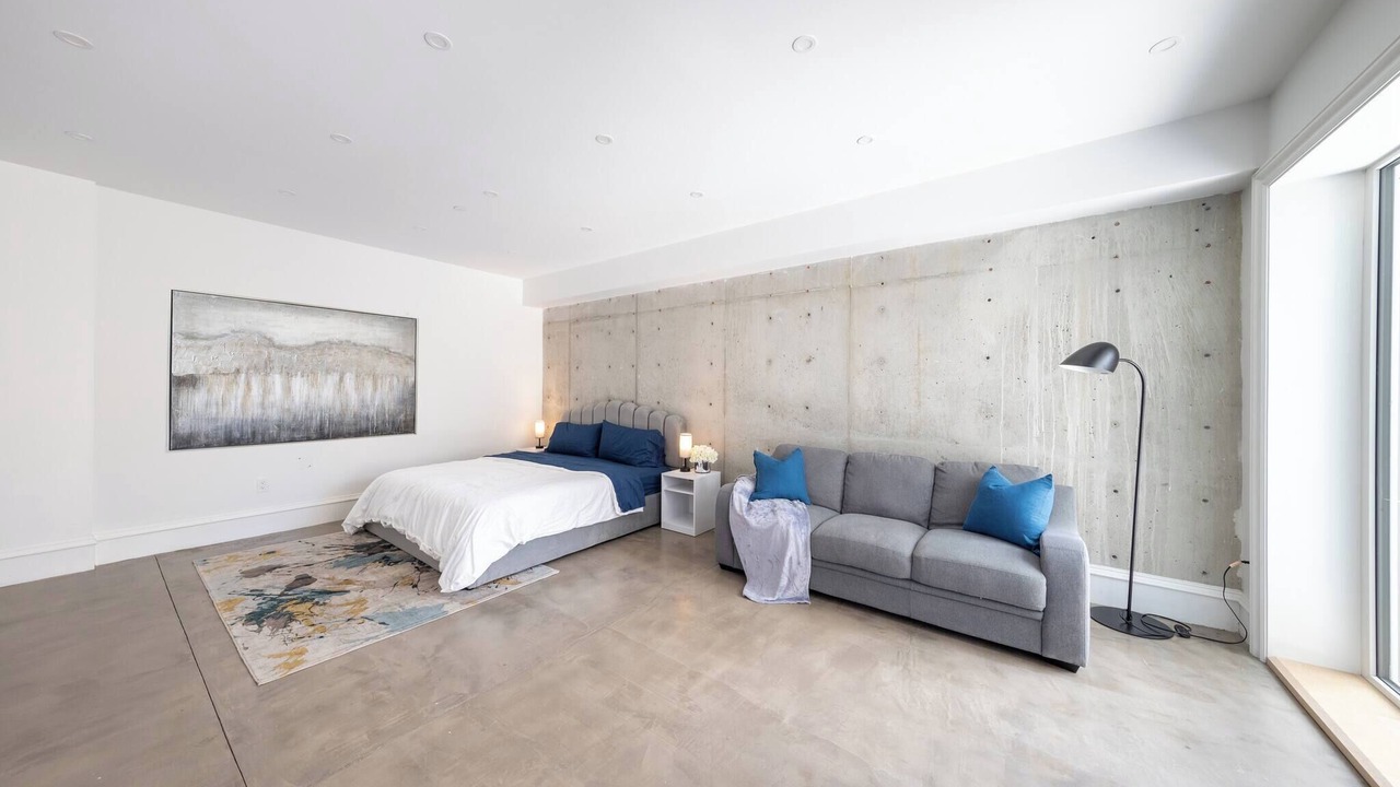 Photo of Bedroom in West Vancouver