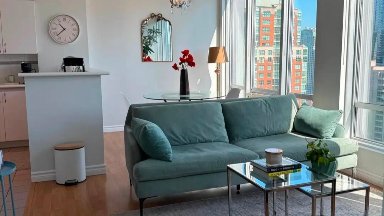 Photo of Livingroom in Yaletown