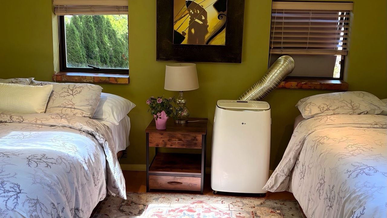 Photo of Bedroom in Canyon Heights