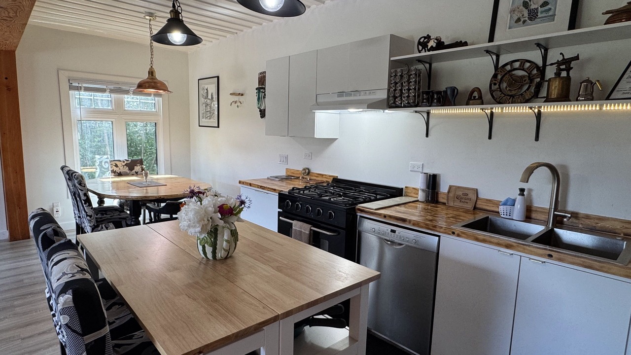 Photo of Kitchen in Golden