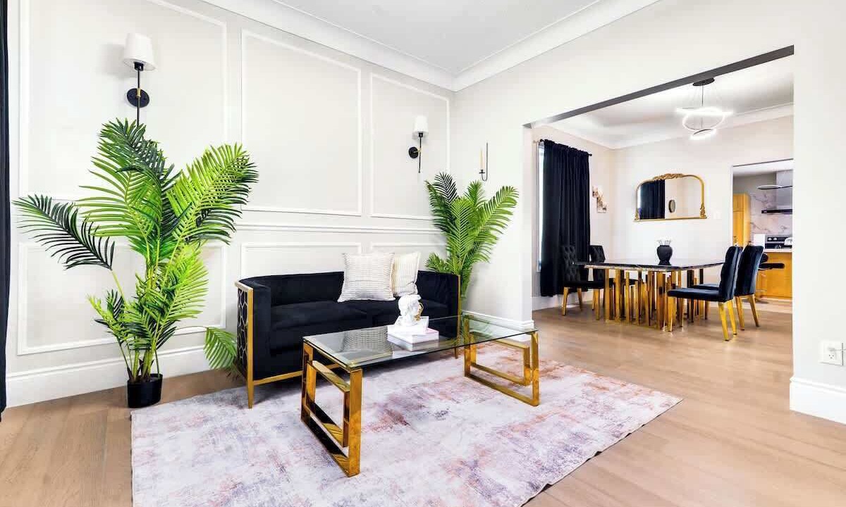 Photo of Livingroom in Niagara Falls