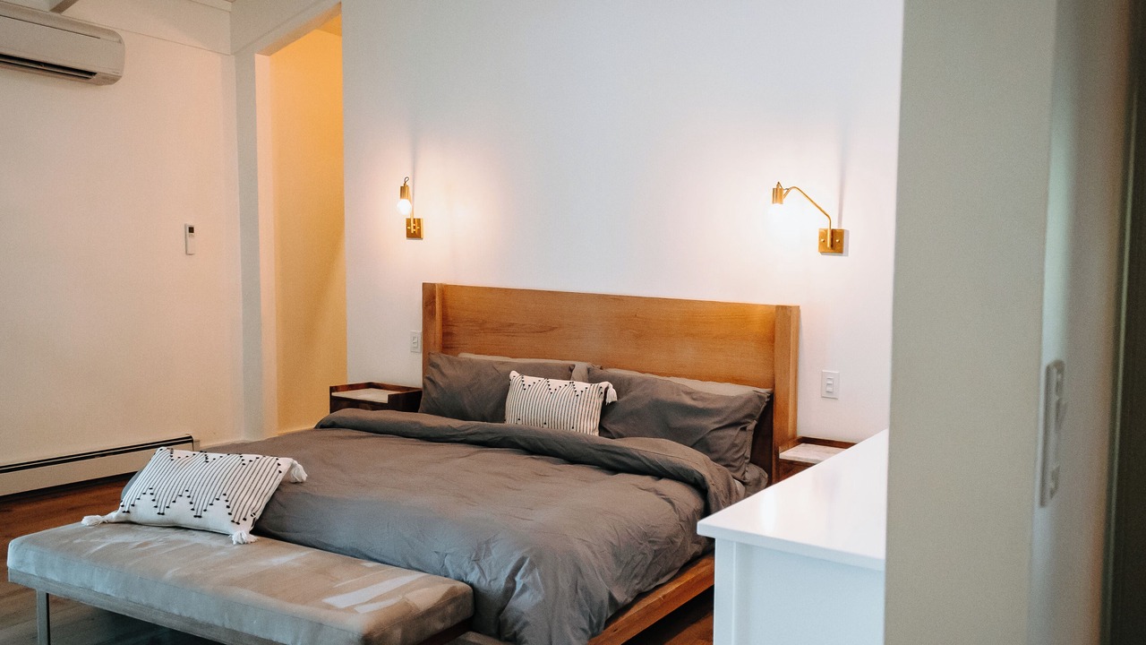 Photo of Bedroom in Quathiaski Cove