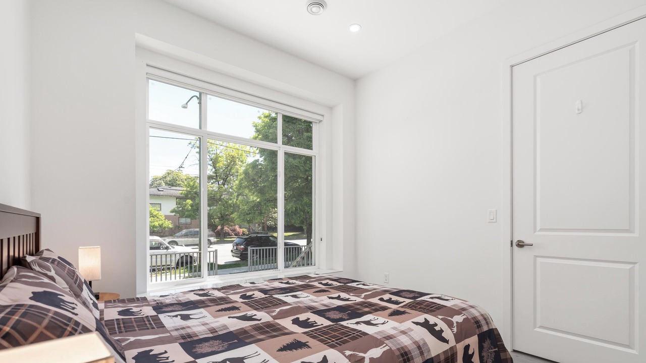 Photo of Bedroom in East Side