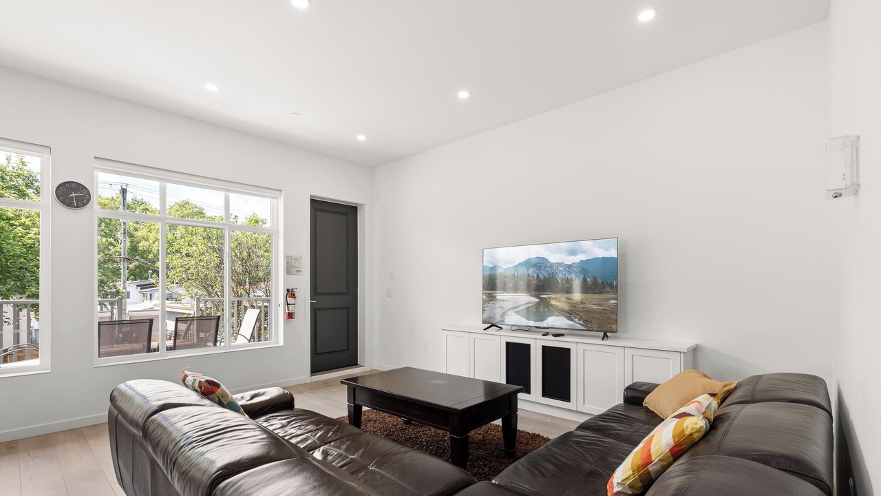 Photo of Livingroom in East Side