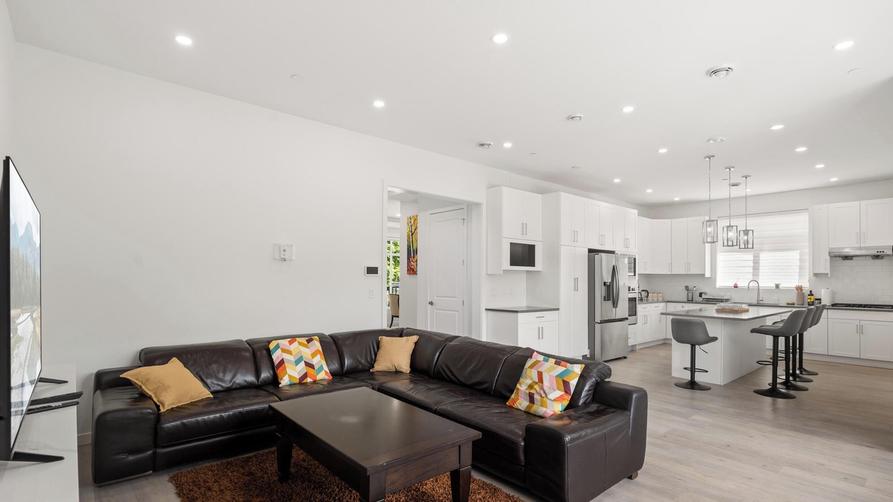 Photo of Livingroom in East Side