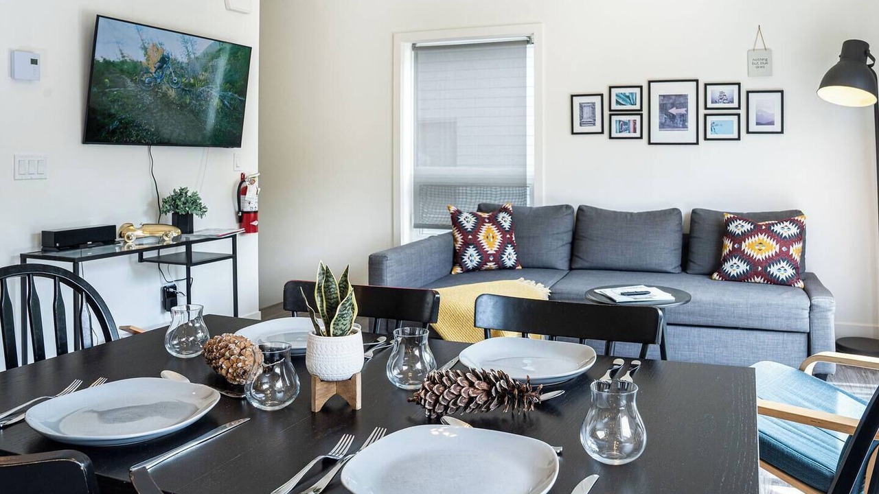 Photo of Livingroom in Revelstoke