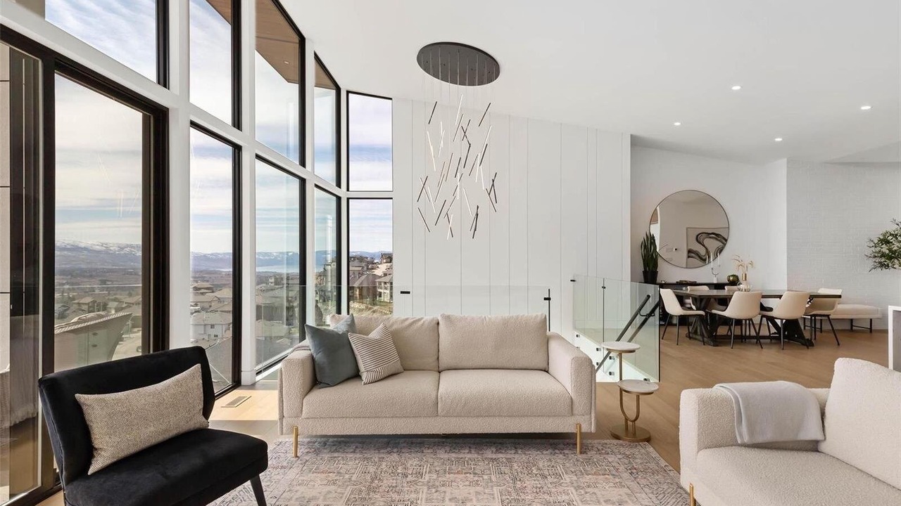 Photo of Livingroom in Black Mountain