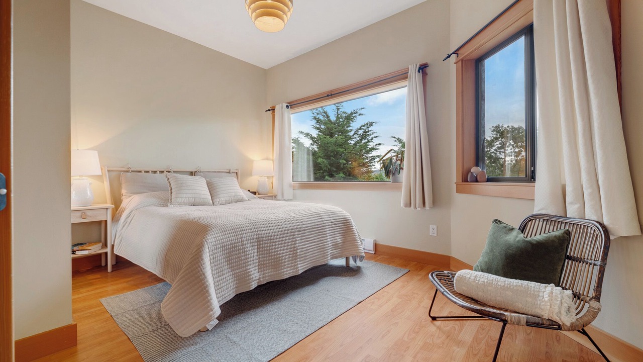 Photo of Bedroom in Salt Spring Island