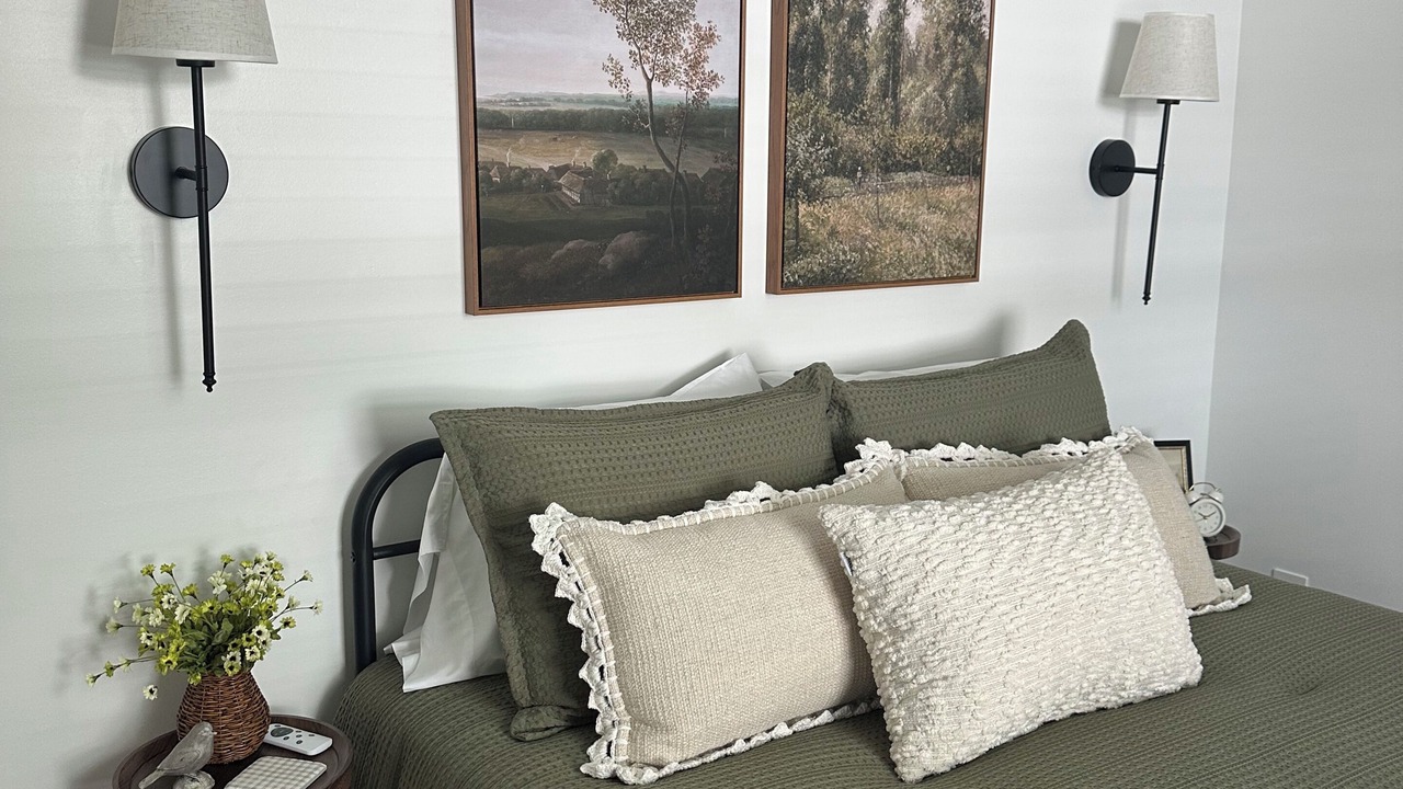 Photo of Bedroom in Delta