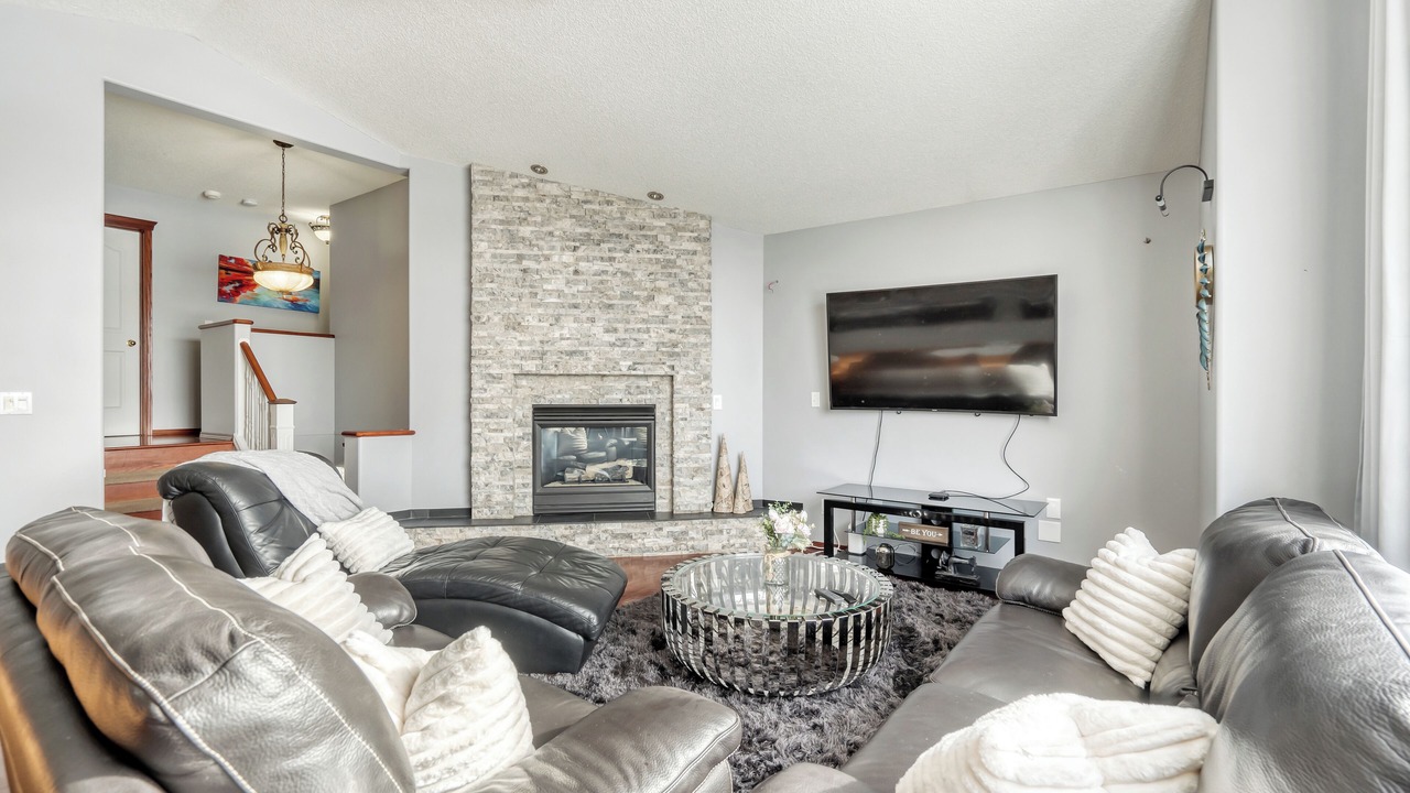 Photo of Livingroom in Bridlewood
